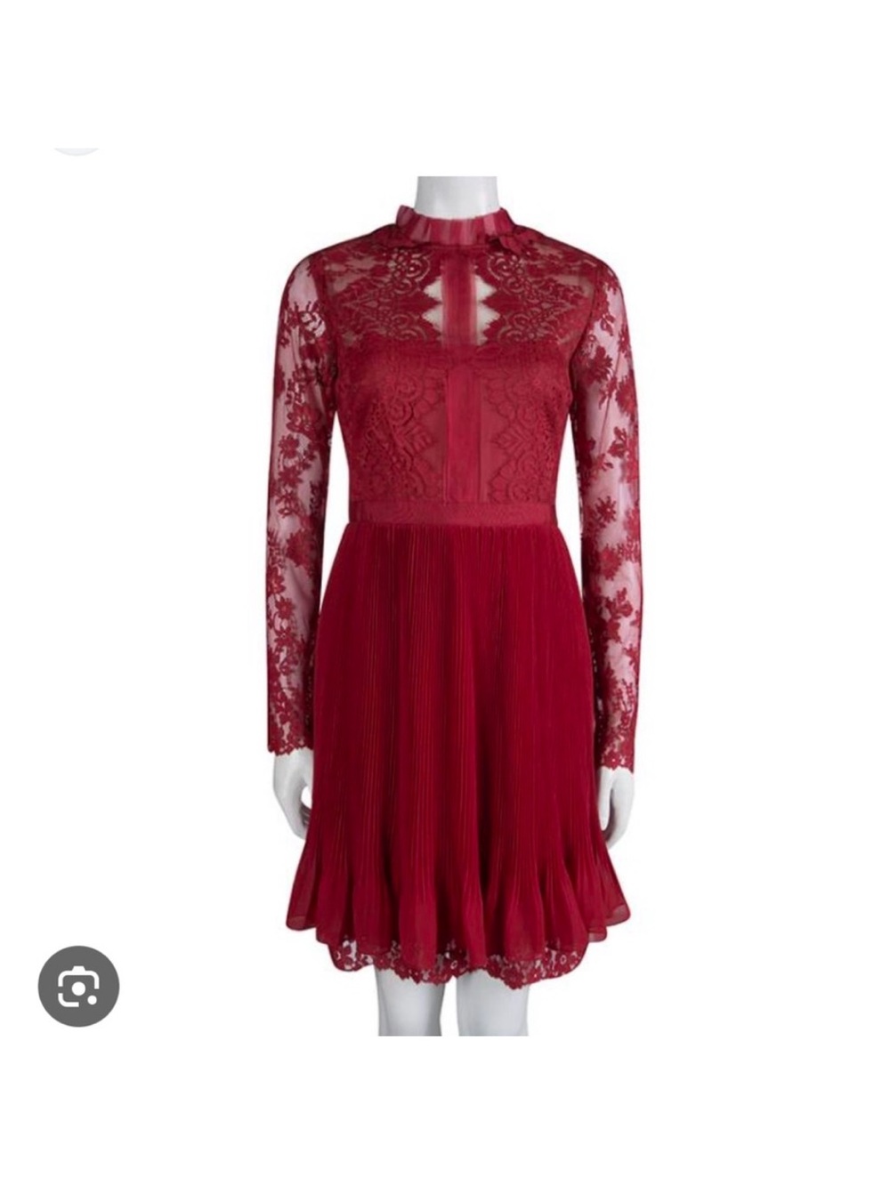 Lace Bodice Pleated Long-Sleeve Dress in Wine